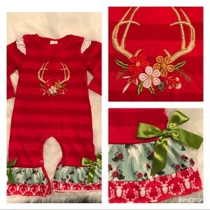 🎄 Holiday romper with embroidered antlers
